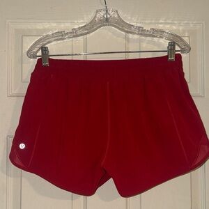 lululemon Hotty Hot LR 4” lined Women's Bold Red Athletic Shorts